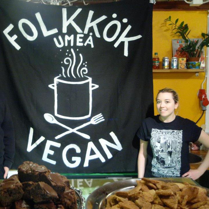 Alex inspiring new vegans with a vegan bake sale
