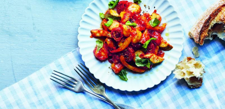 Picture of Vegan Roasting Tray Mediterranean Gnocchi