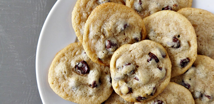A plate of vegan chocolate chip cookies