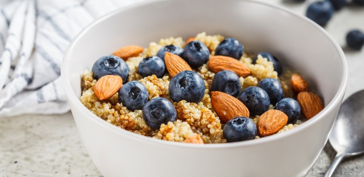 Healthy plant-based breakfasts to fuel your day | The Vegan Society