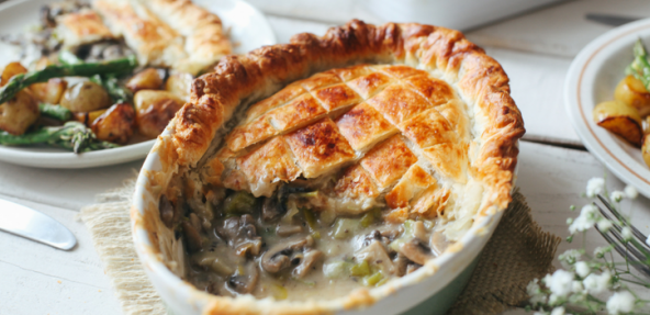 Mushroom & leek pie