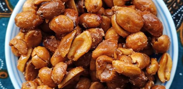 Kacang Goreng Manis (Sweet and Spicy Peanuts)