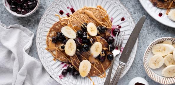 banana pancakes with fruit