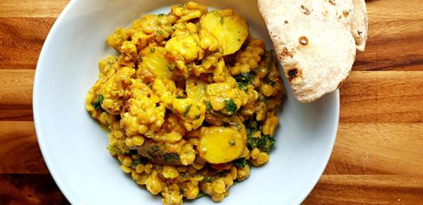 Yellow split pea, potato and cauliflower dal 