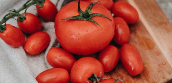 tomatoes on a chopping board