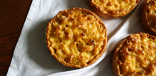 Macaroni pies