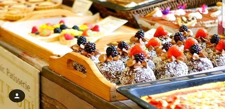 Cakes on a stand