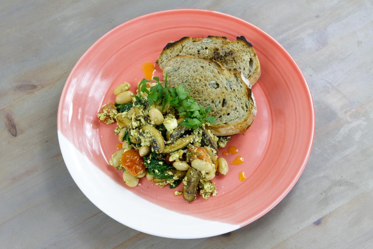 vegan tofu and chestnut mushroom scramble