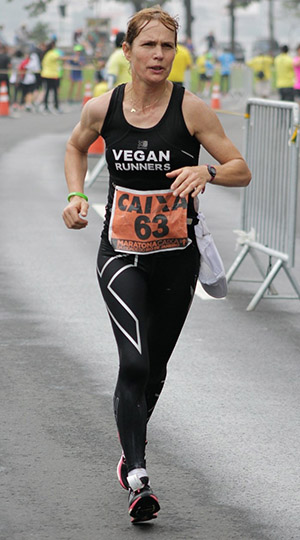 Fiona Oakes running a marathon