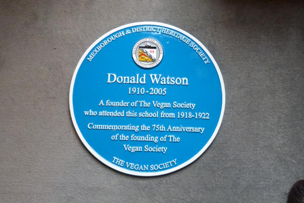 Donald Watson Plaque to be unveiled at Watson's primary school