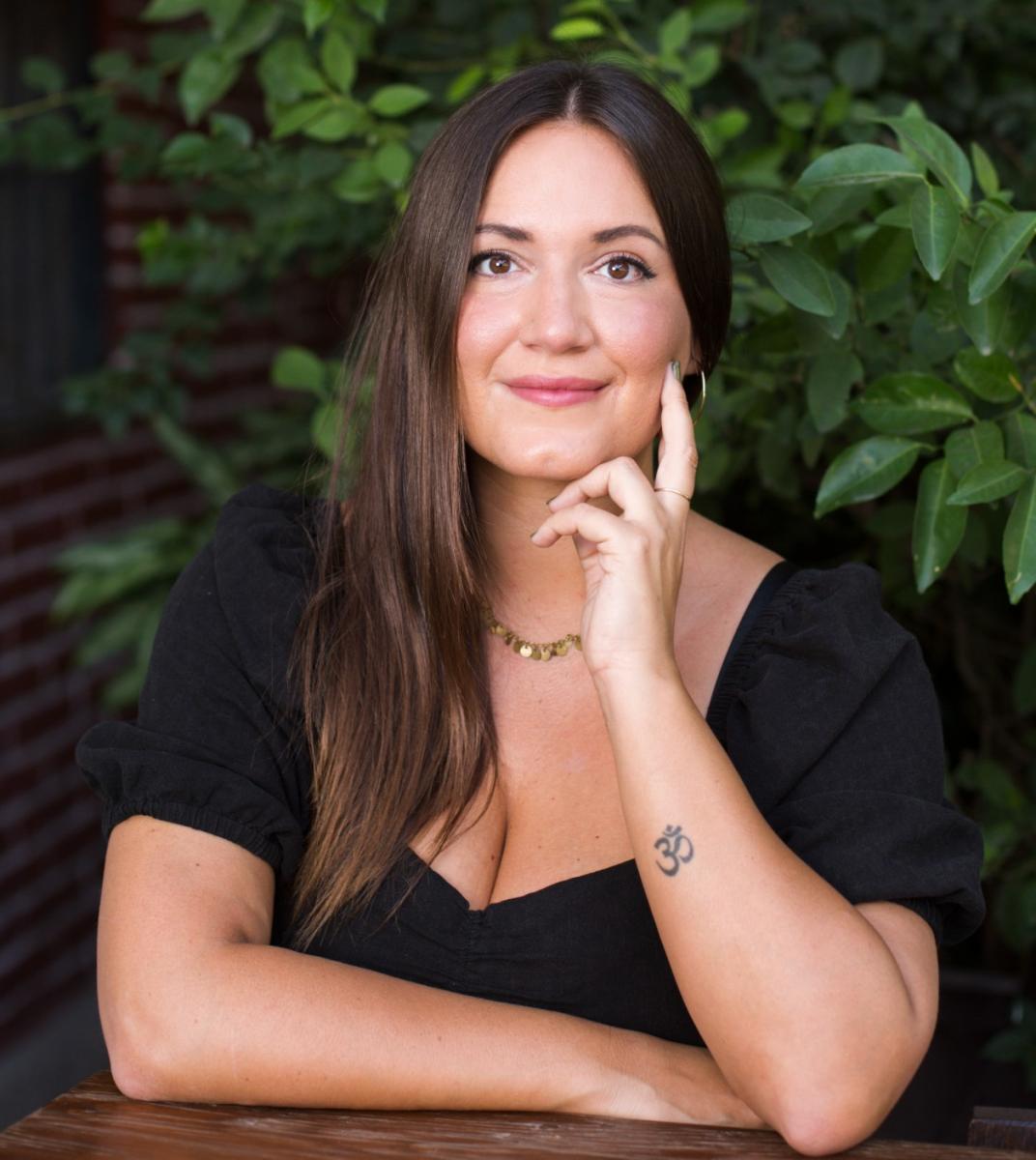 Headshot of Lola Méndez