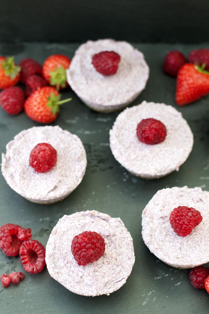 Mini no-bake raspberry cheesecakes Mini Rapberry Cheesecakes
