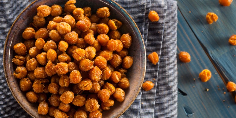crunchy chickpeas in a bowl