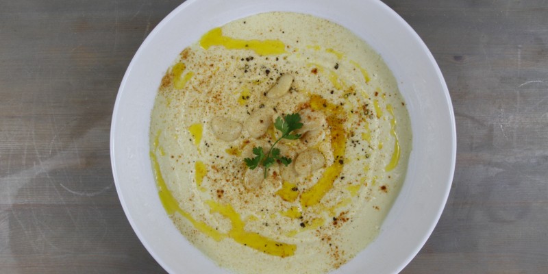 hummus in a bowl