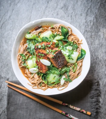 Glazed tempeh, bok choi and soba noodles